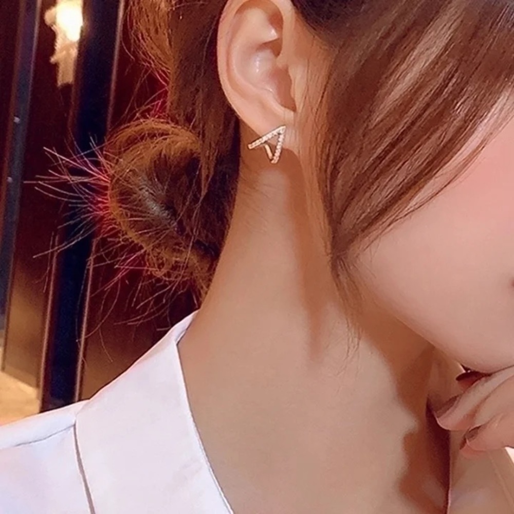 Elegant Gold Triangle Stainless Steel Earrings - Picture 4 of 4